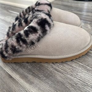 UGG Cluggette Leopard Grey/Black Suede Women's Slippers - Size 8